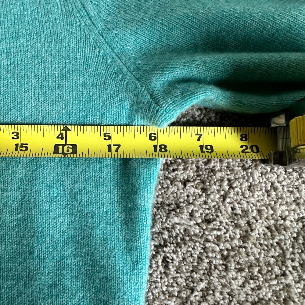 Tahari Sweater Womens M Teal 100% 2-Ply Cashmere Classic Fit Preppy Old Money - Picture 4 of 8